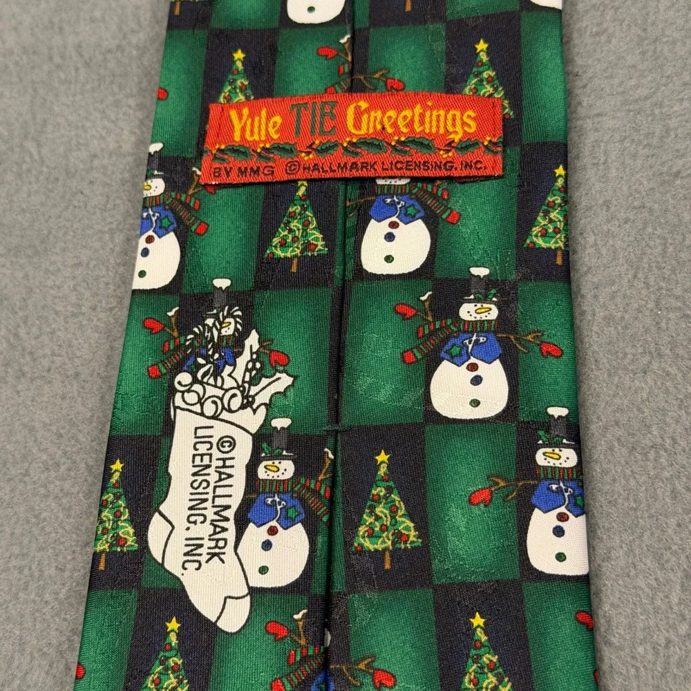 Yule Tie Greetings‎ Hallmark Christmas Tie Green Black Snowman Christmas Tree
